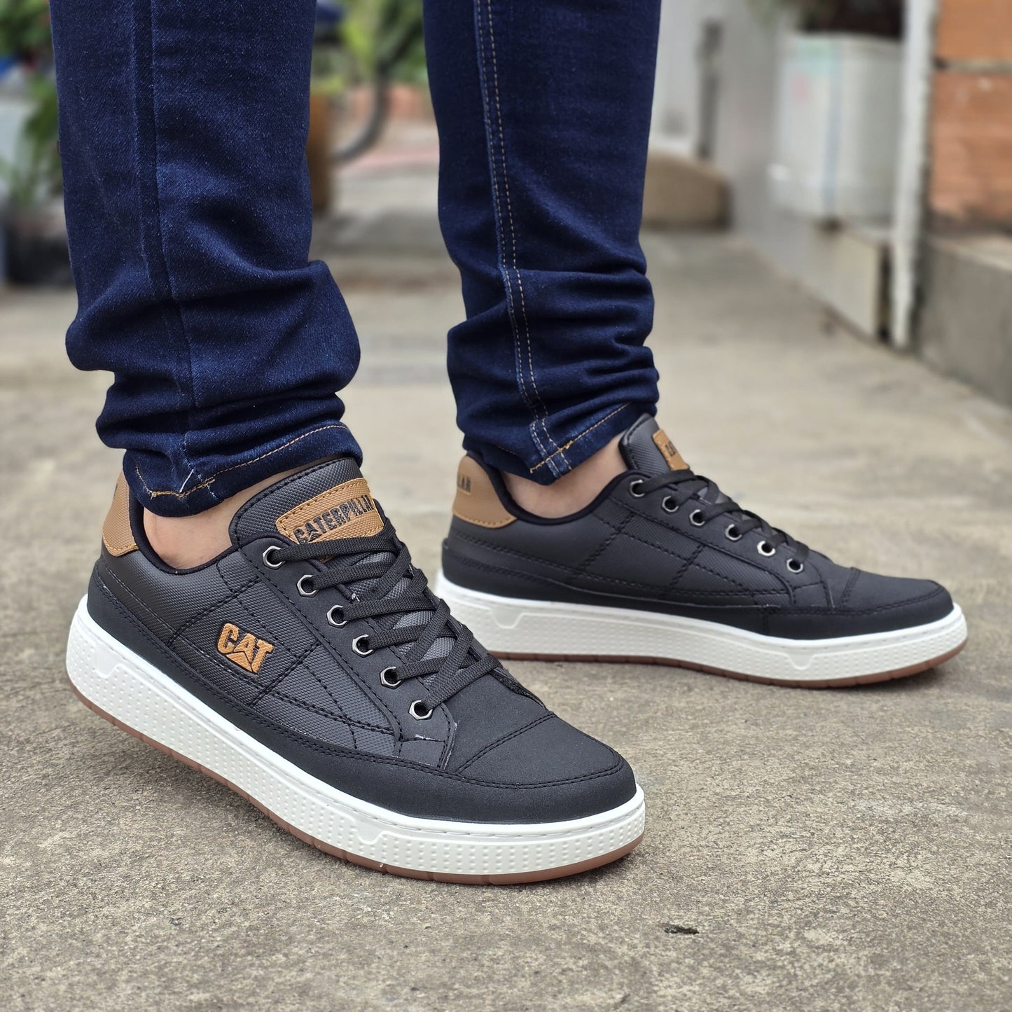 CAT H MEN CASUAL