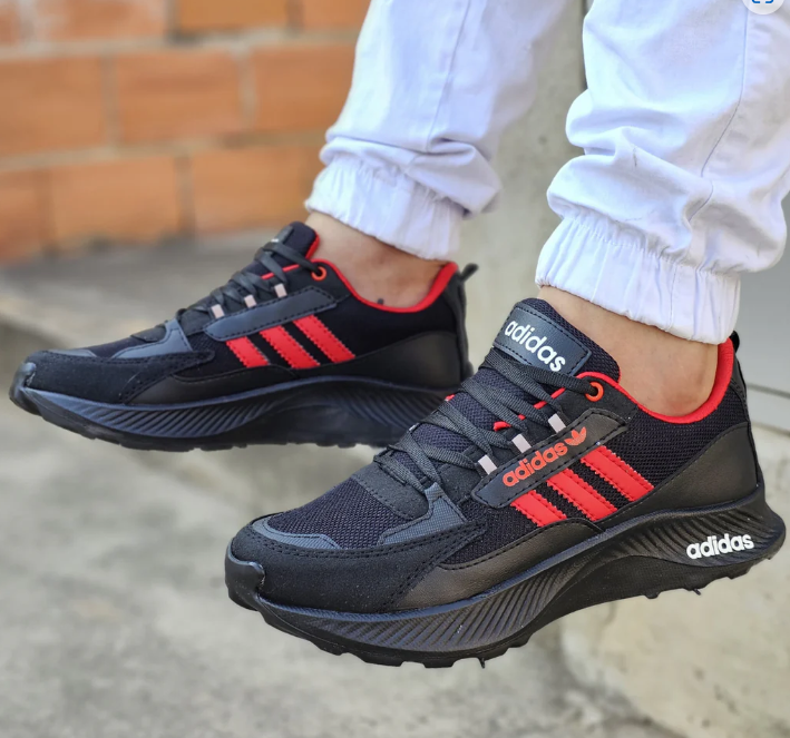 ADIDAS DURAMO + MEDIAS