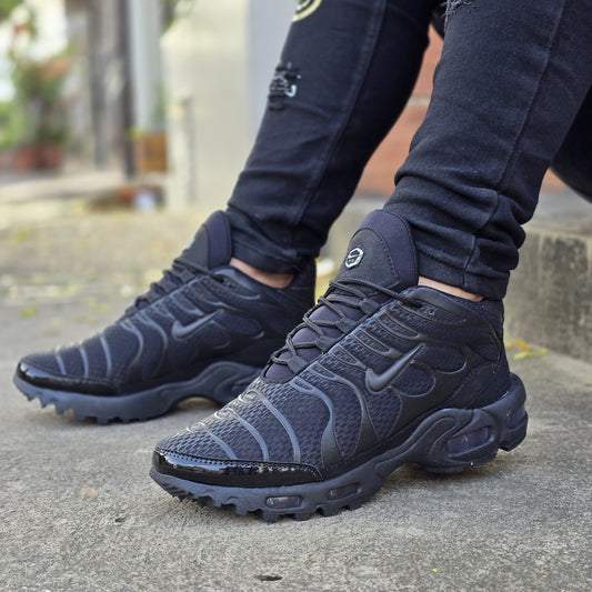Nike Air Max Plus Premium + MEDIAS